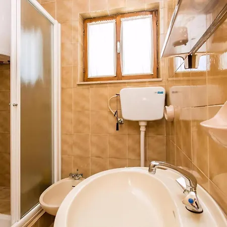 Morozin Apartment