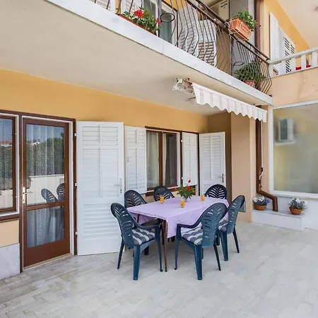 Apartment Morozin